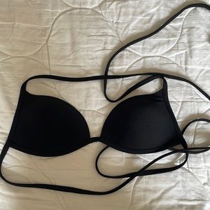 Gently used to Victoria’s Secret black bikini tie top